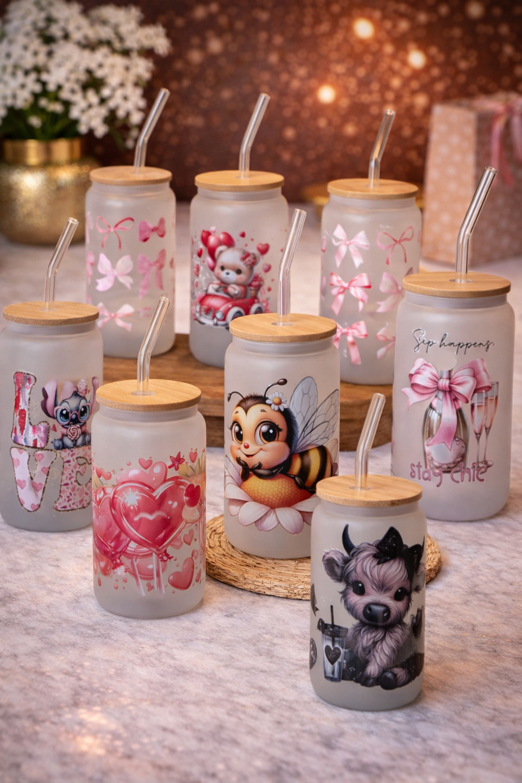 Frosted Glastrinkflasche „Sweet Moments“ – mit Bambusdeckel & Glasstrohhalm